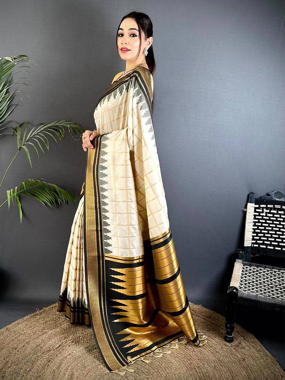 Beige Women Silk Saree Dual Tone Gold Zari Luxury Woven Designer With Blouse