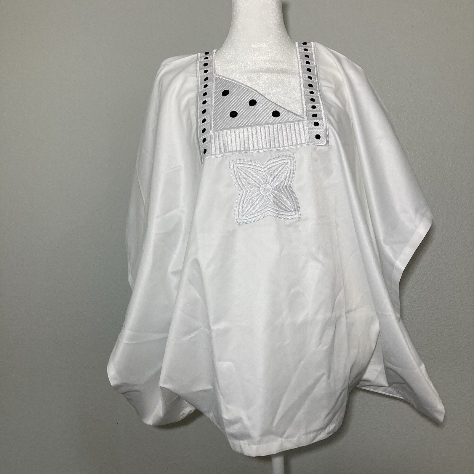 HD African Nigerian Mens Sz XL Agbada/ Caftan Shirt White Black Embroidery New