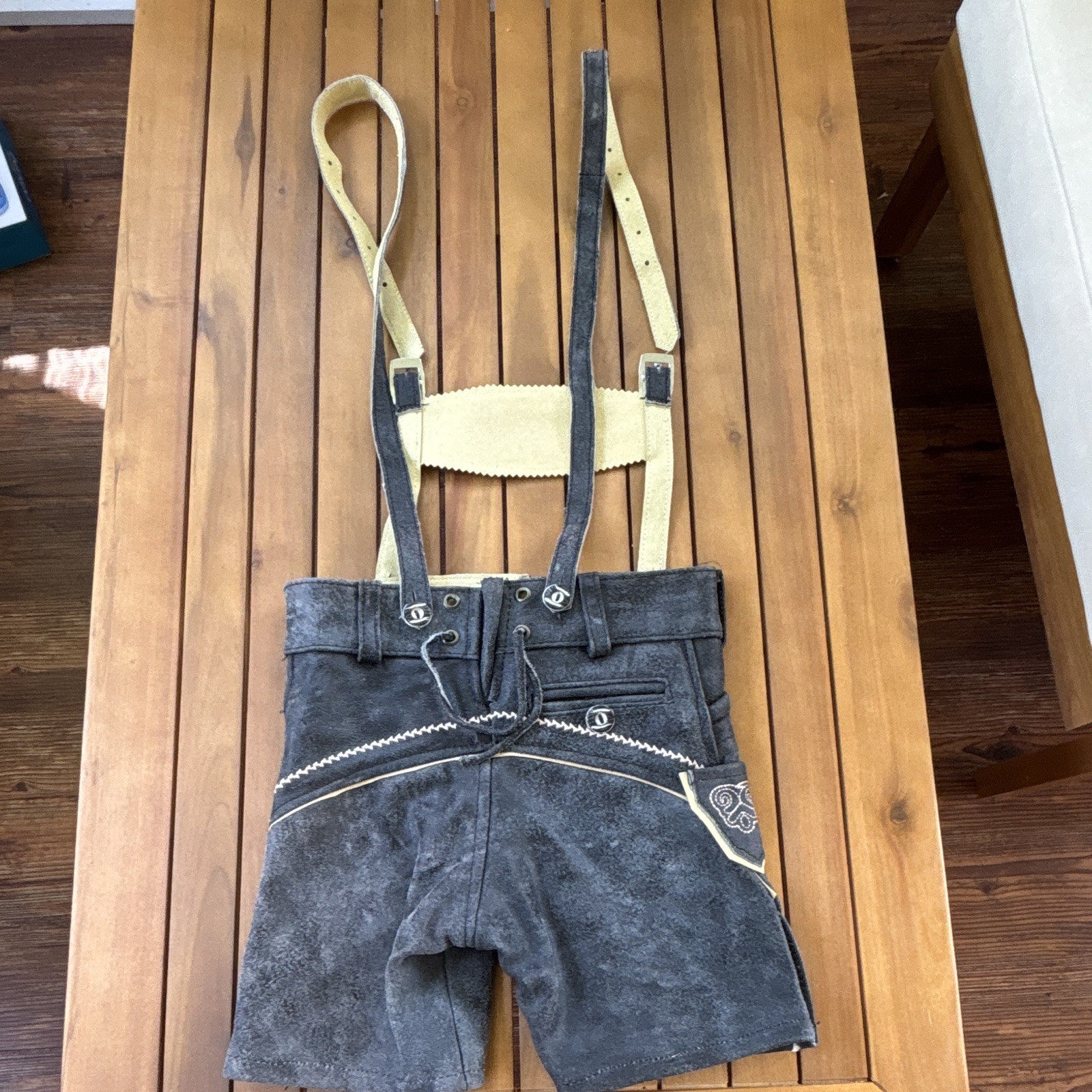 Men’s Gray Leather Lederhosen Shorts w/ Suspenders, Embroidered, Size S
