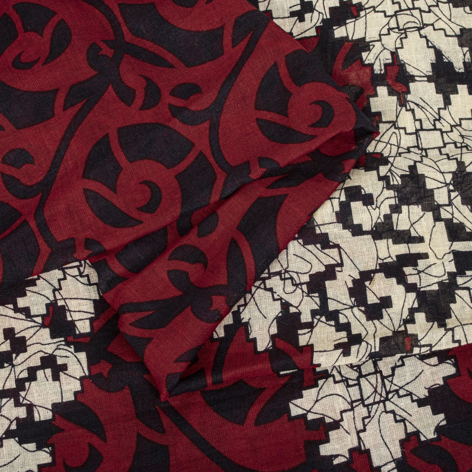Sanskriti Vintage Saree Red-Black Pure Cotton Damask Printed Sari Fabric 5+Yard