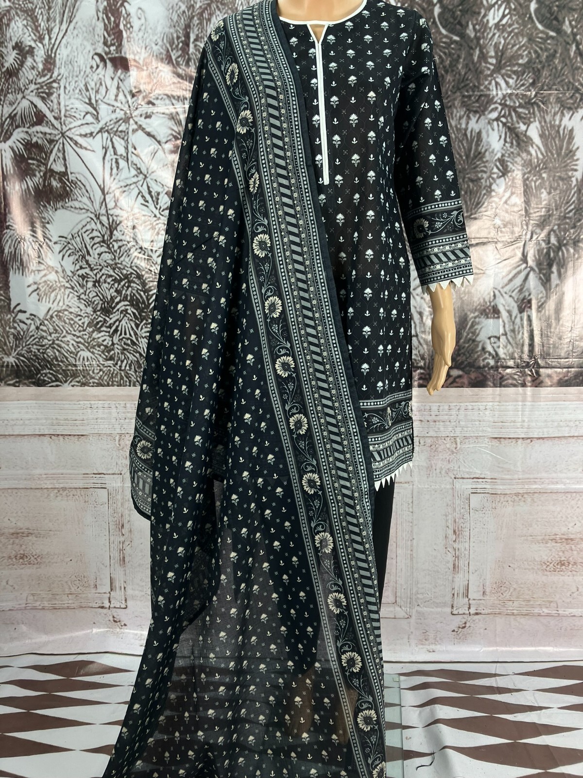 SALINA DIGITAL PREMIUM PRINTED LAWN COLLECTION 3 PIECE SUIT READY TO WEAR