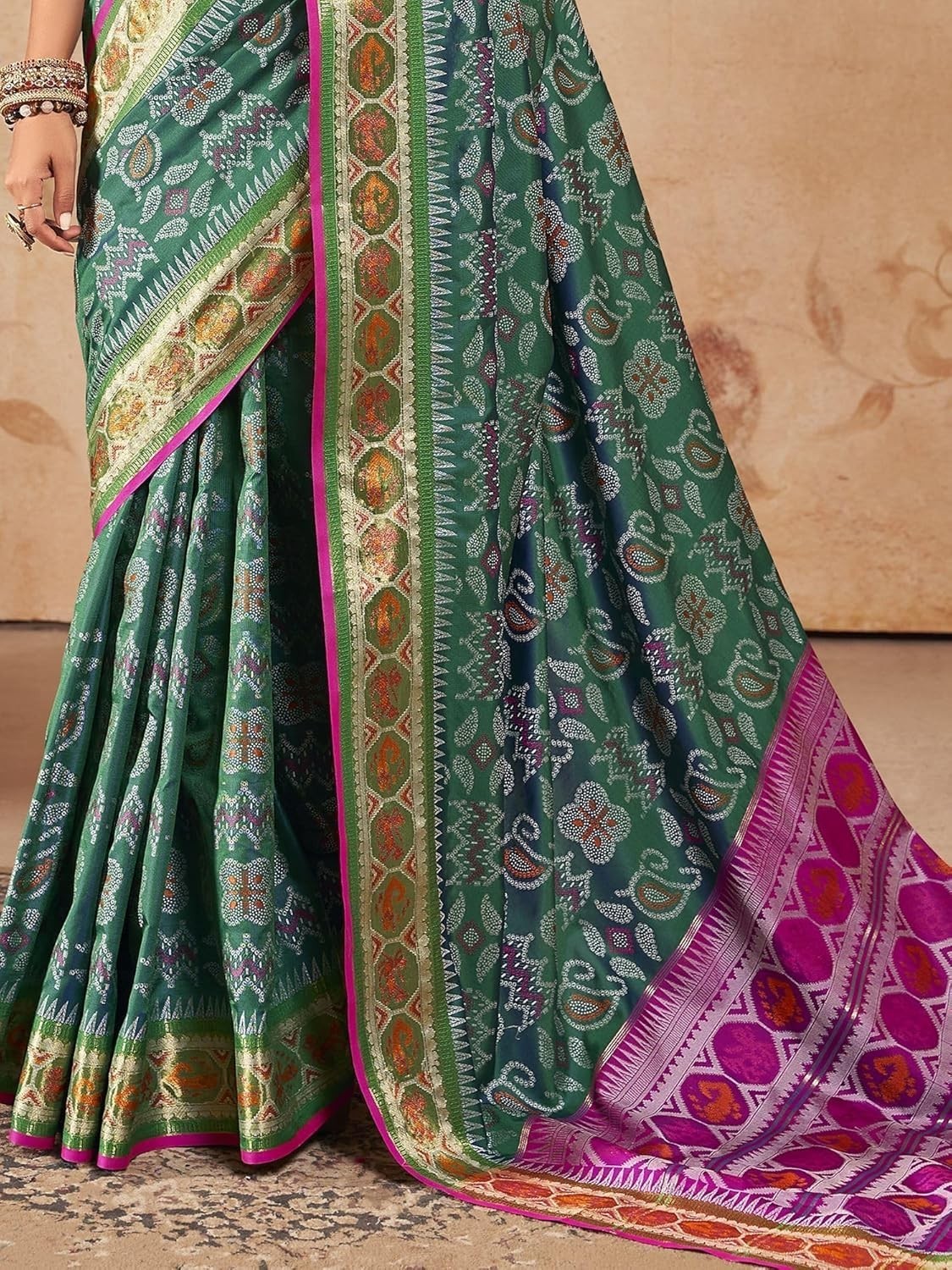 Women’s Patola silk saree with rich pallu Design & Blouse Piece