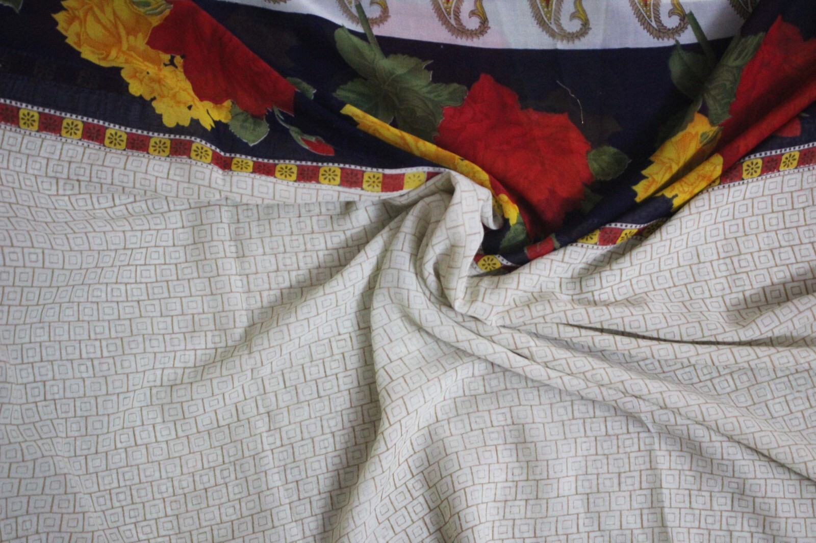Indian Beige Saree Vintage Floral Print Used Craft Fabric Sewing Georgette Sari