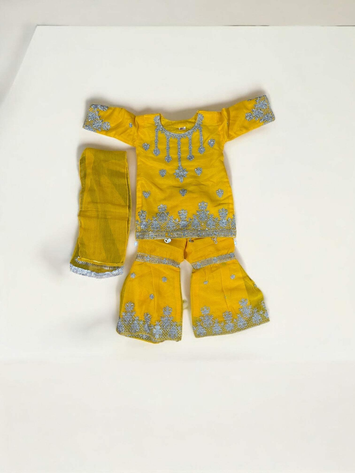 Traditional Designer Salwar Kameez for Little Girls – Elegant & Stylish Ethnic W