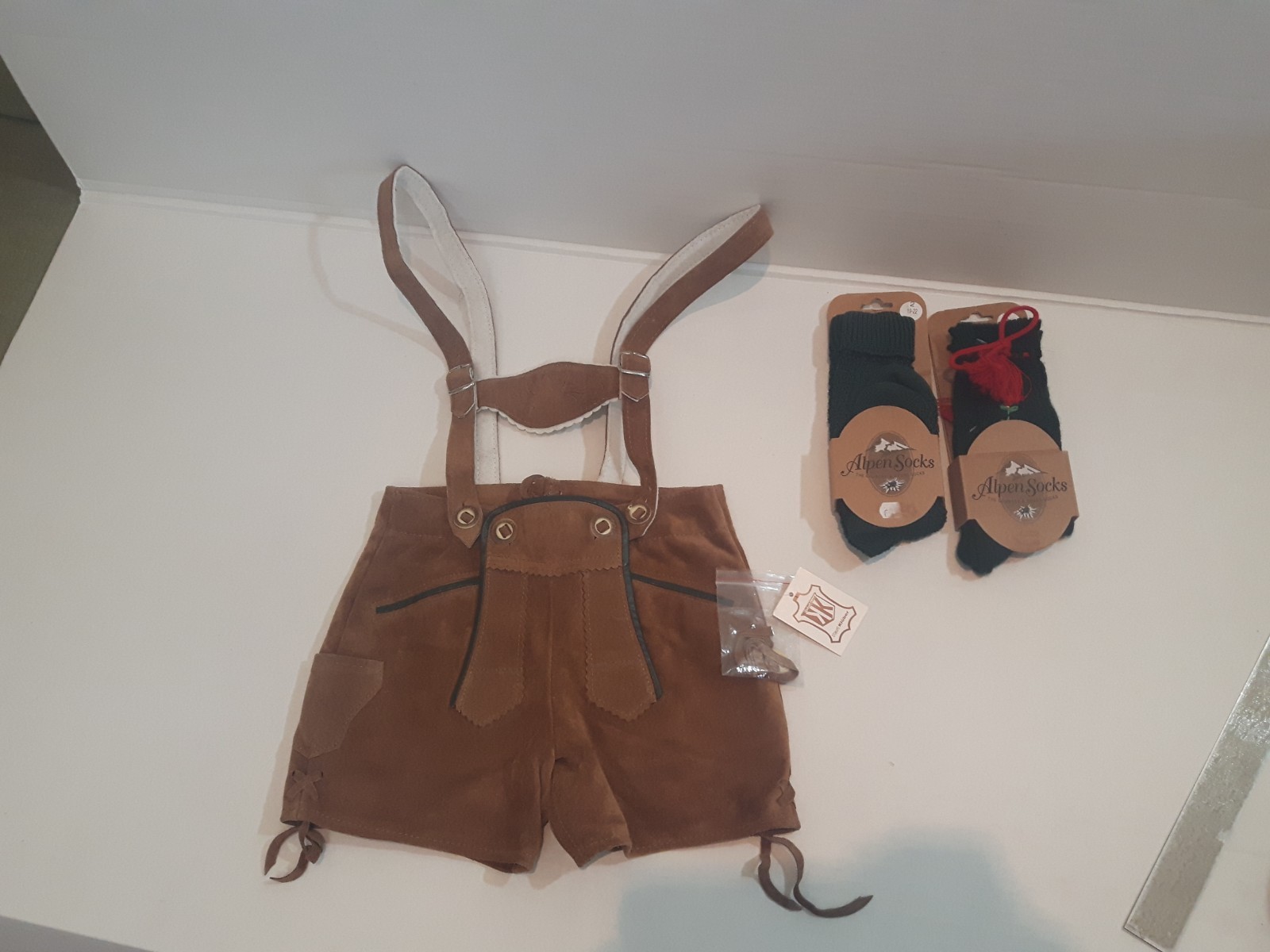 KARL KLUBER LEDERHOSEN SUEDE LEATHER YOUTH KIDS SAPEN SOCKS NEW NWT K 102T 98