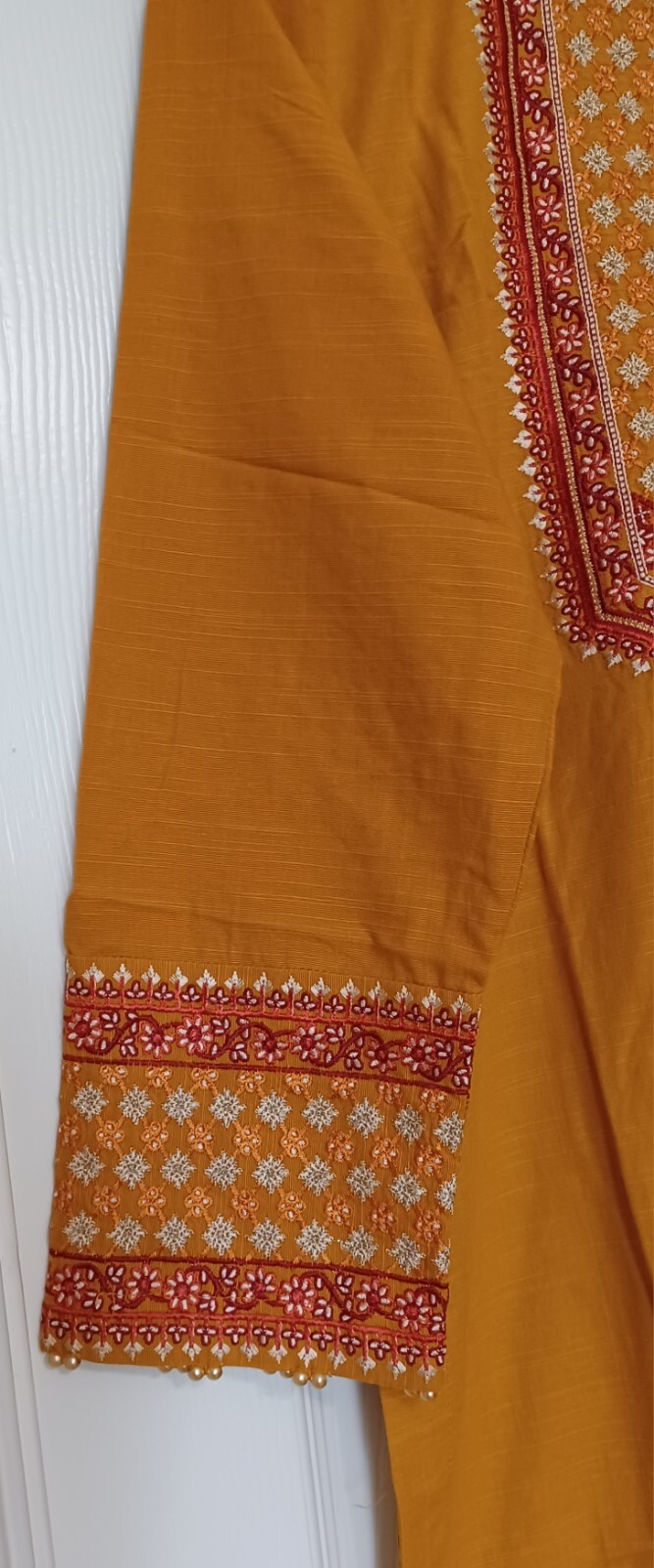 NWT KHAADI Size XL/16, S/10 Embroidered Khaddar Kameez Fall/Winter Pakistani