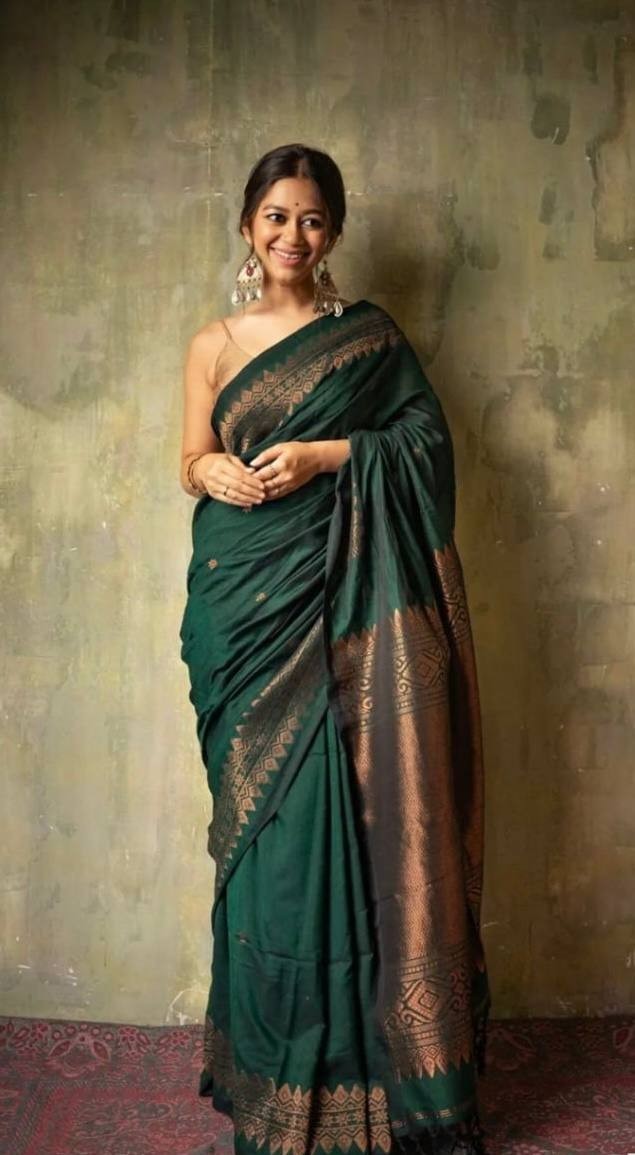 Women Soft Lichi Silk Green Saree With Blouse Indian Designer Wedding Party Wear