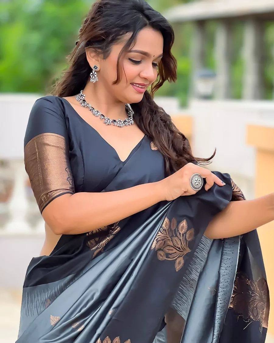 Designer Sari Bollywood Bridal Silk Saree Blouse South Indian Ethnic Ready made