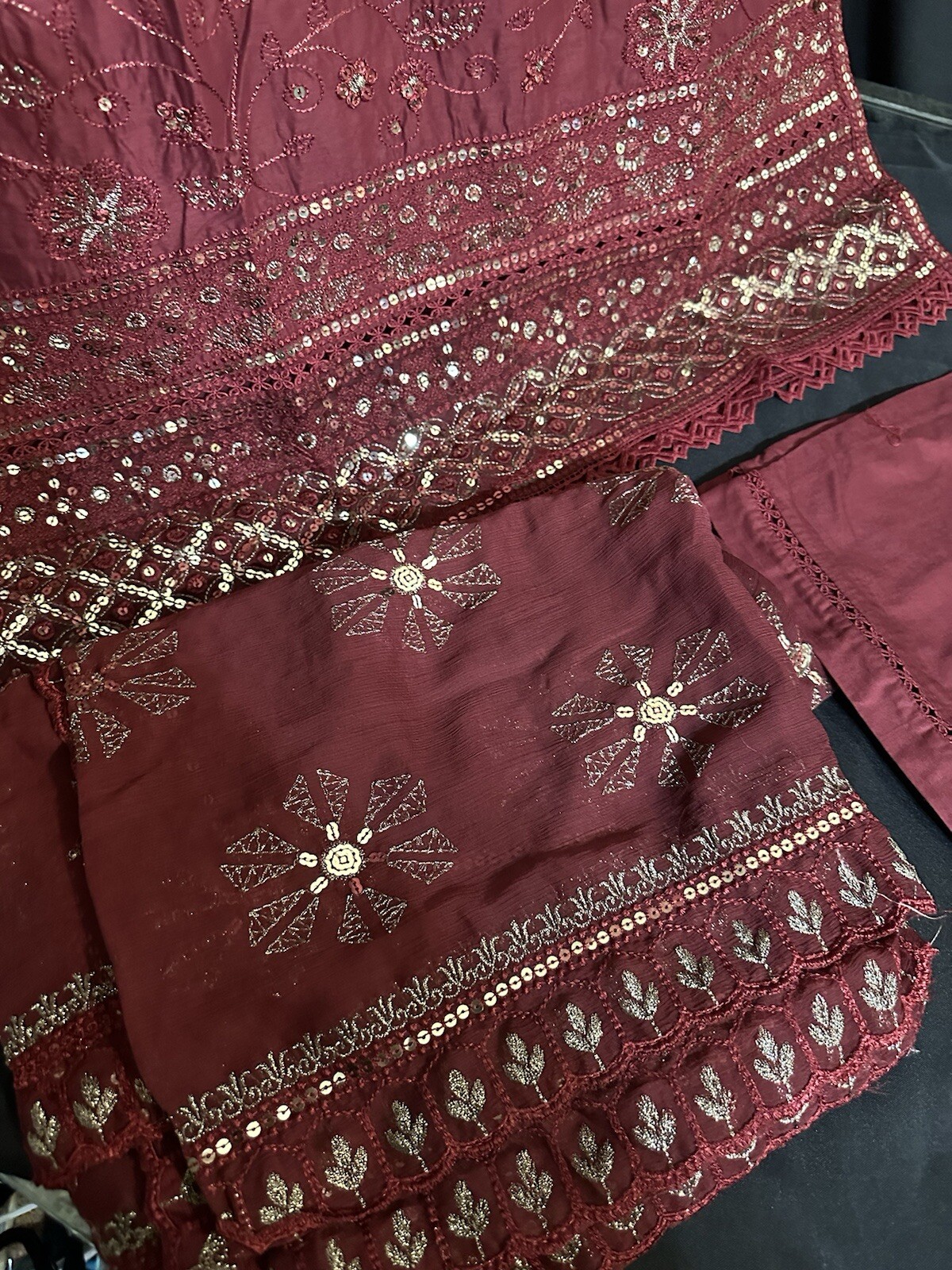 PREMIUM⭐️SADABAHAR BRAND – Lawn/Cotton . Emb 3 PC – MAROON Color – Small – $65