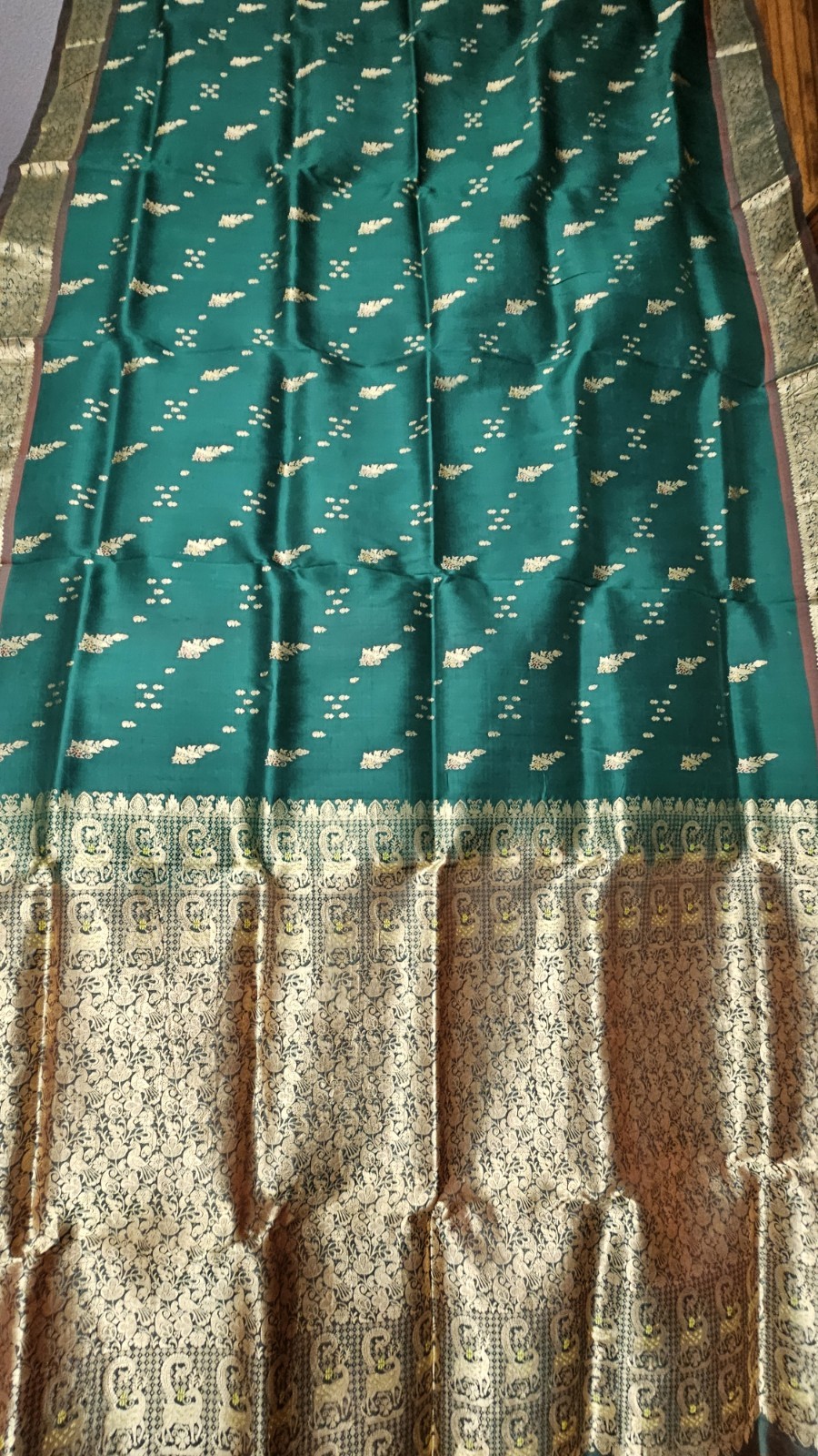 Royal Vintage Gold Brown & Emerald Pure Silk Saree