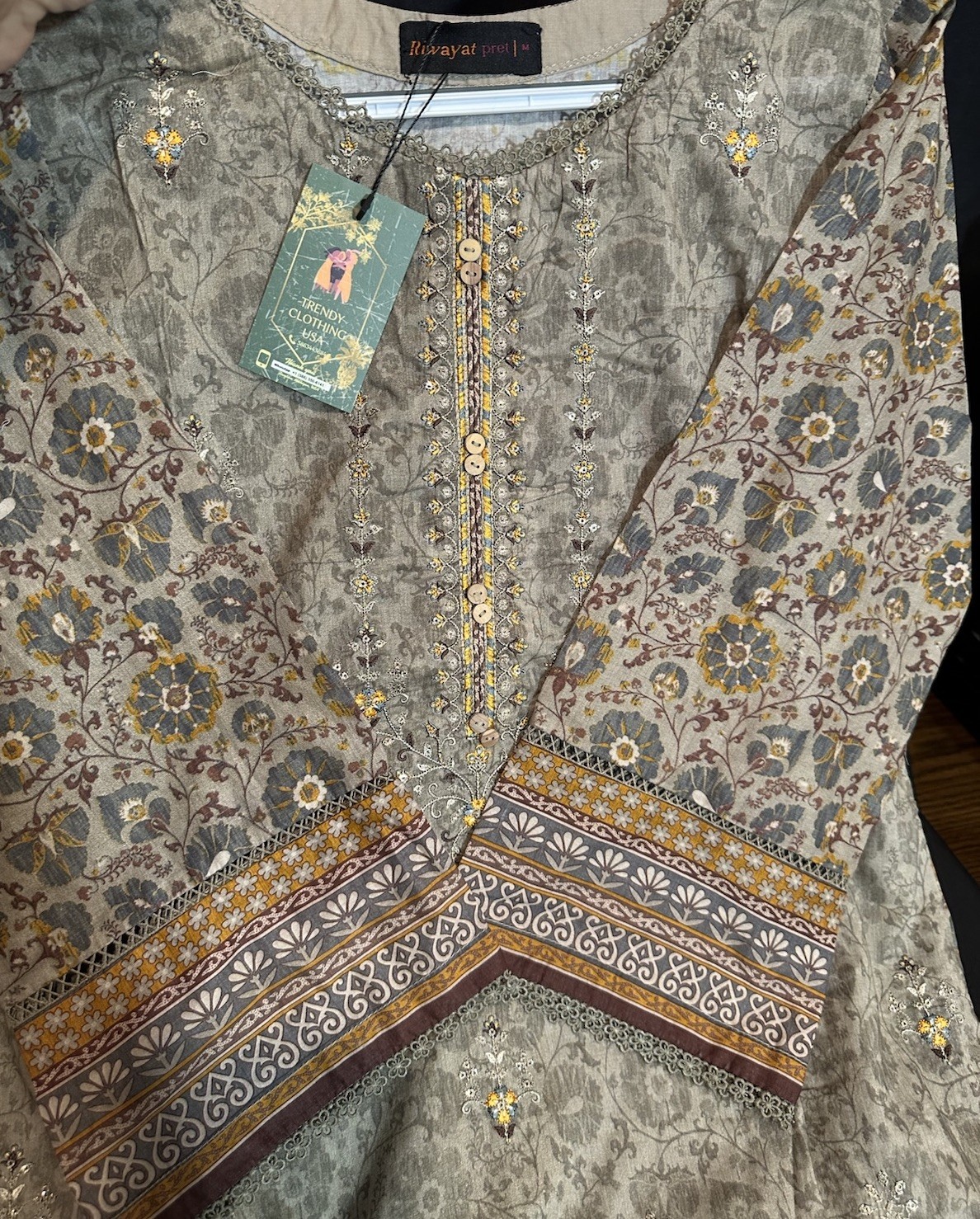 Riwayat Brand Embroidered Lawn / Cotton Shirt / Kurti – 1 Pc – Medium Only -$22