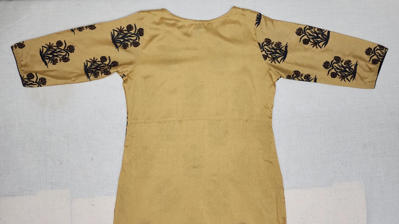 Fanasya M Indian Tunic Gold Floral Janasya Straight Kurta 3/4 Sleeves Round Neck