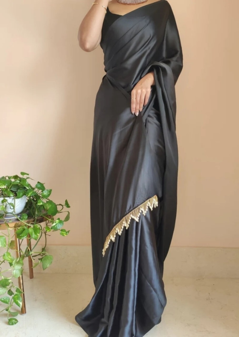 Solid/Plain Bollywood Satin, Silk Blend Saree (Black)