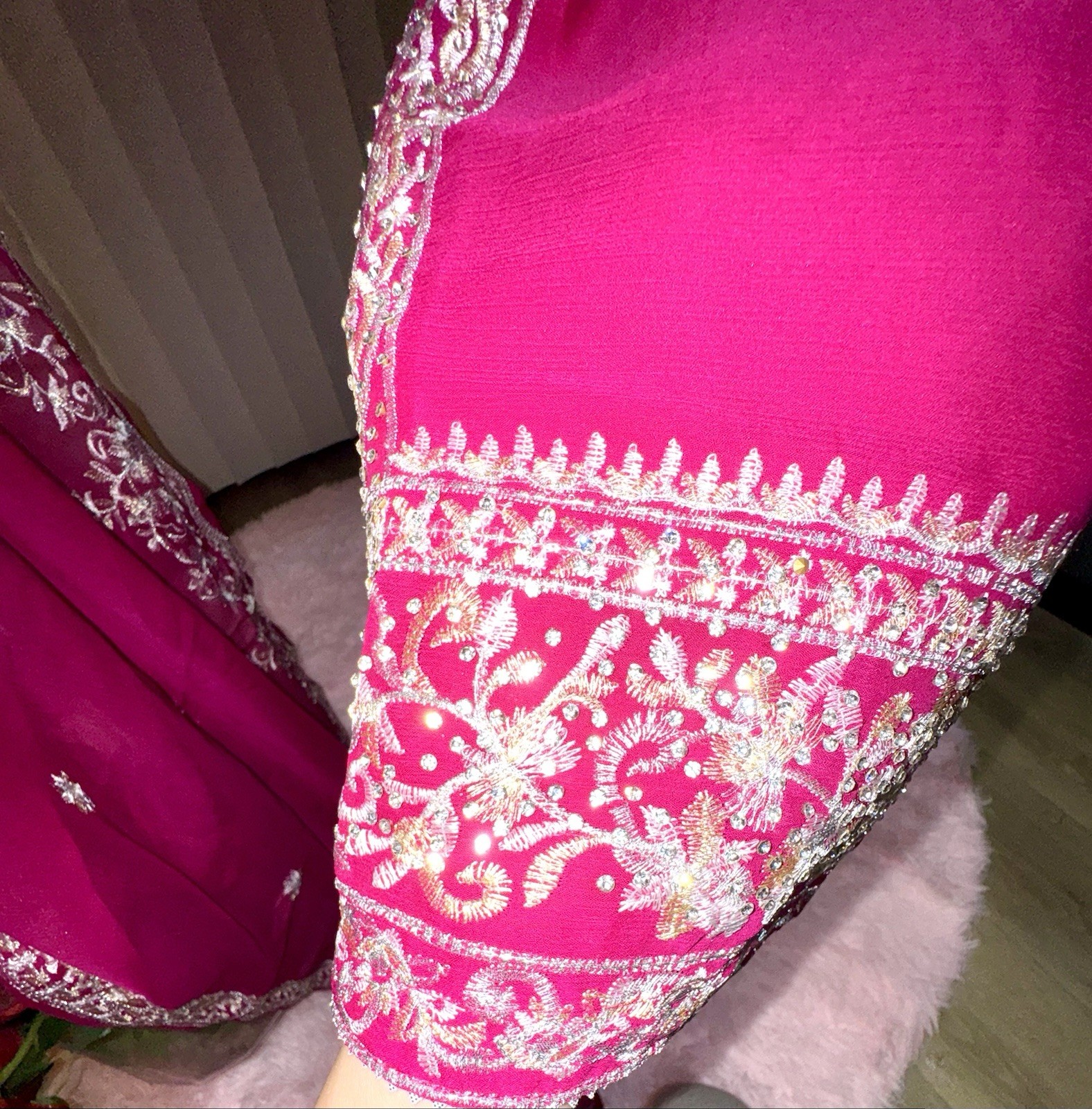 Women’s Pink 3 pc suit with silver Embroidery and Plazo pants. Chest 23 inches