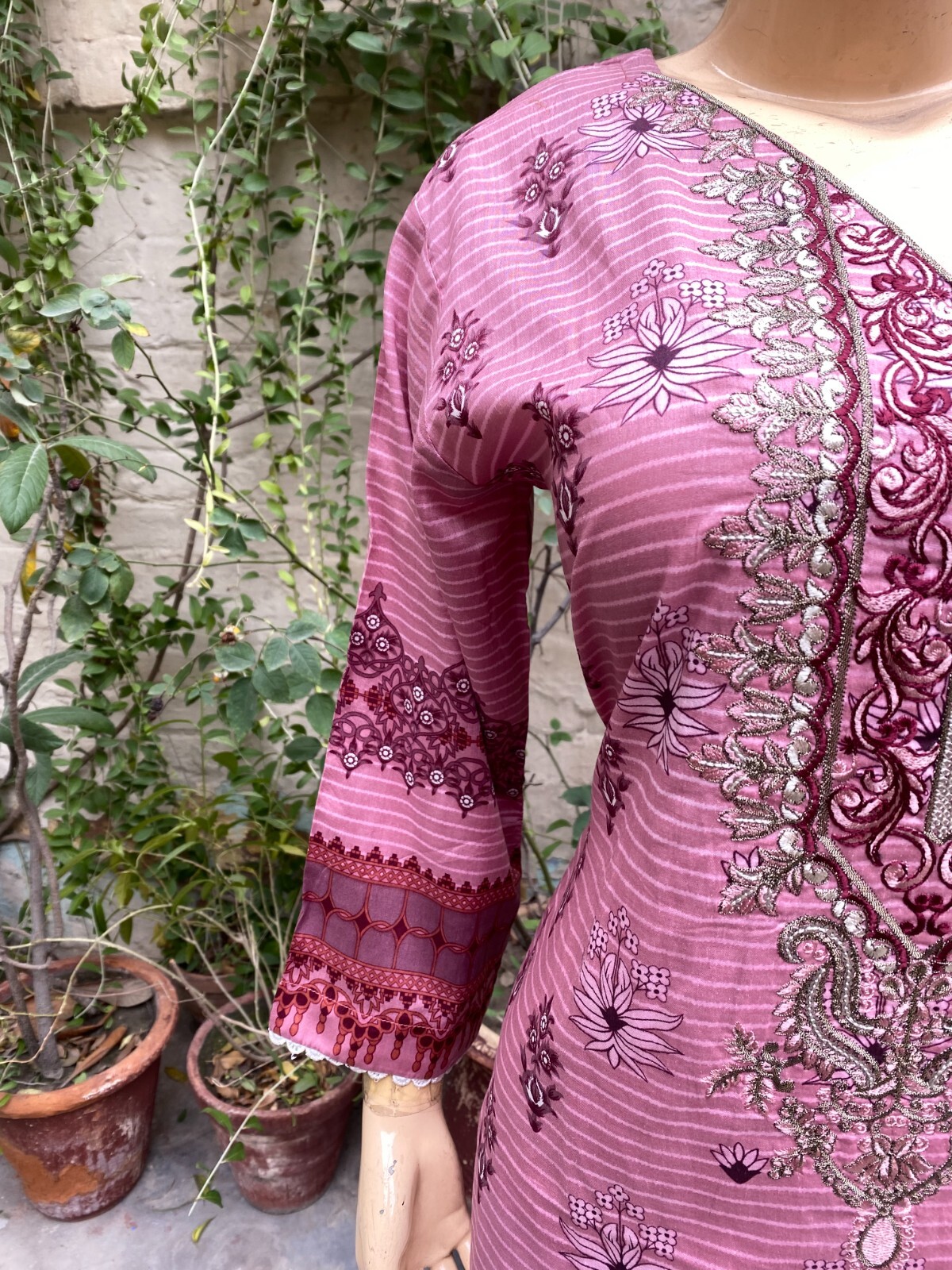 Pakistani Tea Pink Printed Straight Shirt 3-PCS Lawn Suit / Threadwork ,XL #2