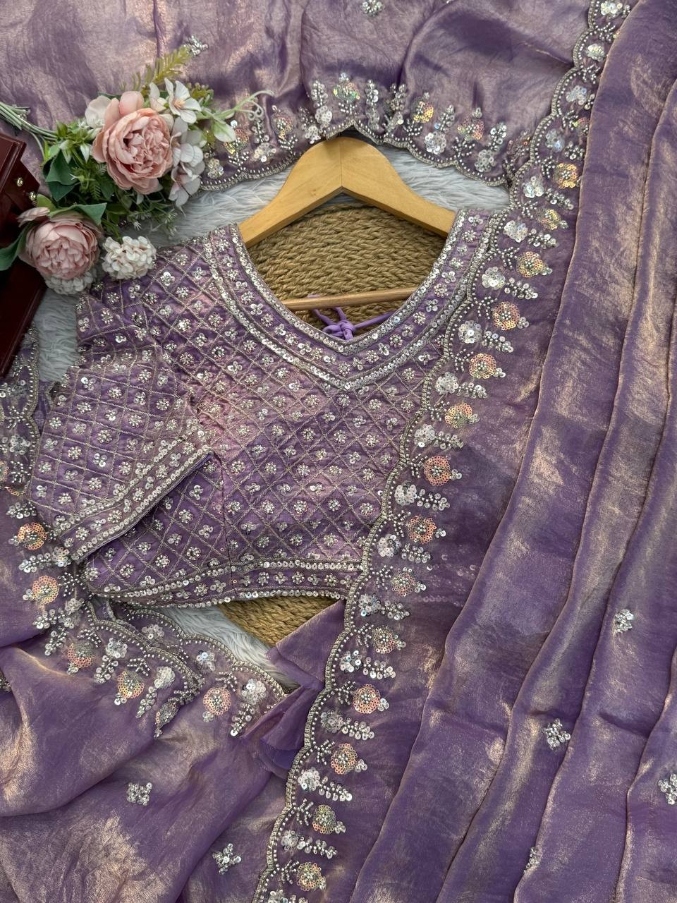 Beautiful Silk Lilac Saree With Blouse For Indian Wedding Wear