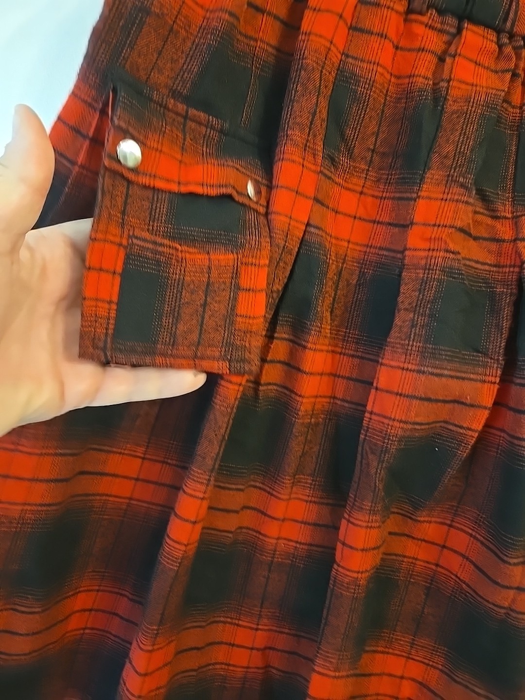 Custom Scottish Kilt Red Black Plaid XL Ekastic BacWaist Cargo Pockets Details