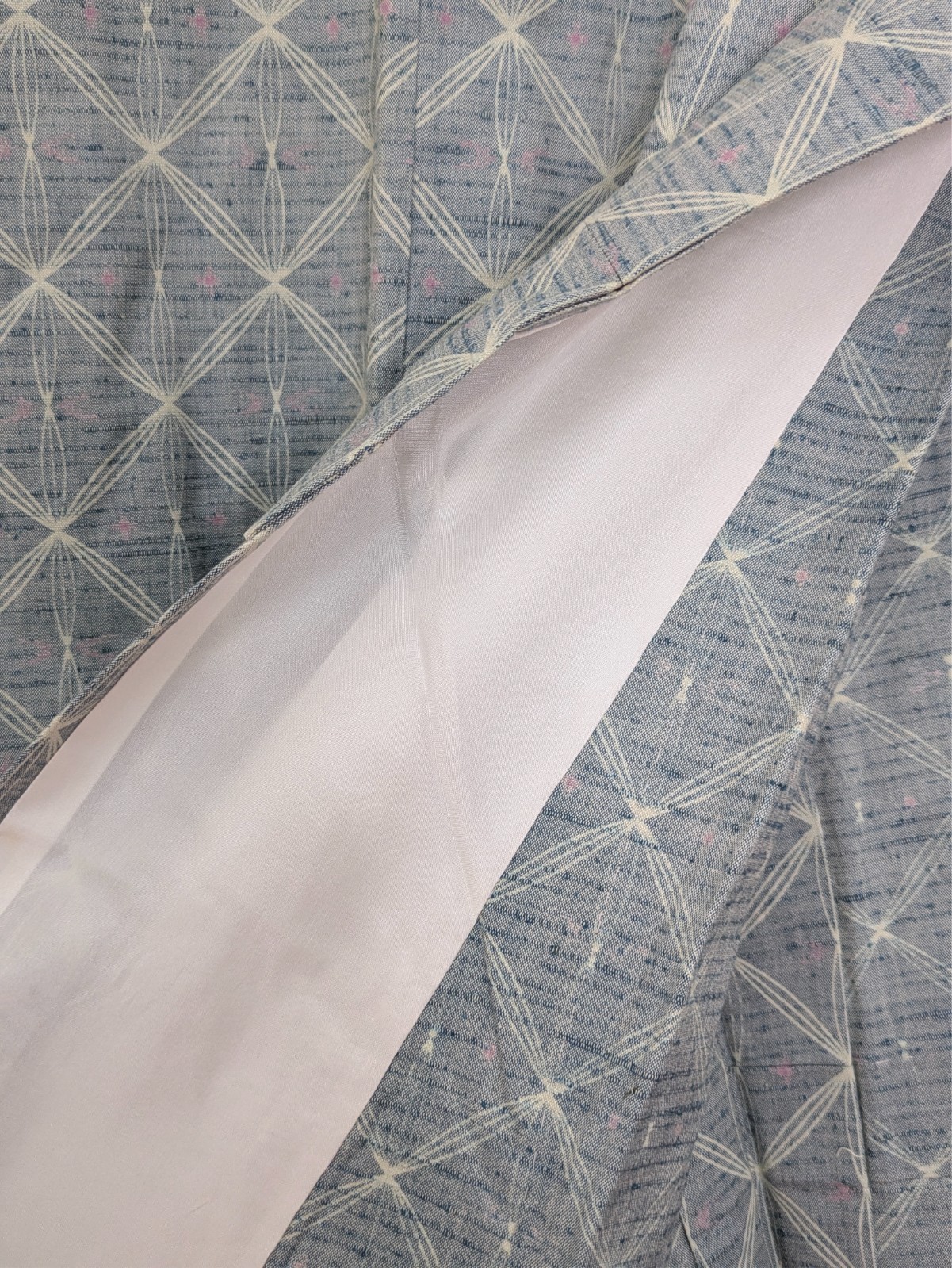 Vintage Japanese Kimono Silk Hitoe Gray White Geometric Pattern Unlined Tsumugi