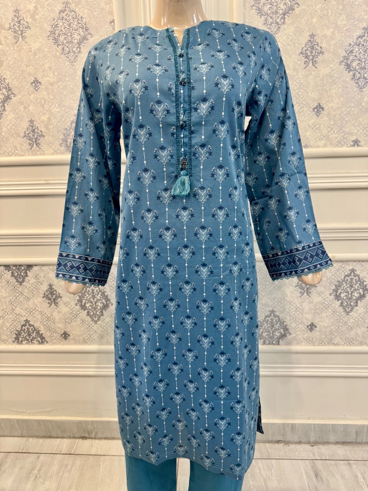 Pakistani Light Blue & Dark Blue Printed Straight Shirt 3-PCS Lawn Suit ,M