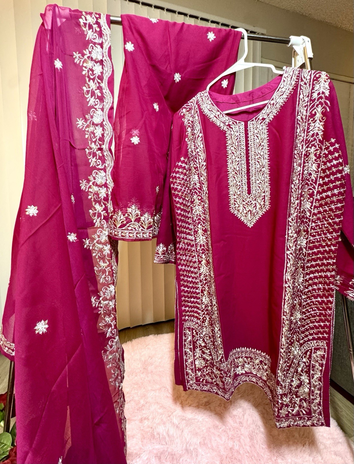 Women’s Pink 3 pc suit with silver Embroidery and Plazo pants. Chest 23 inches