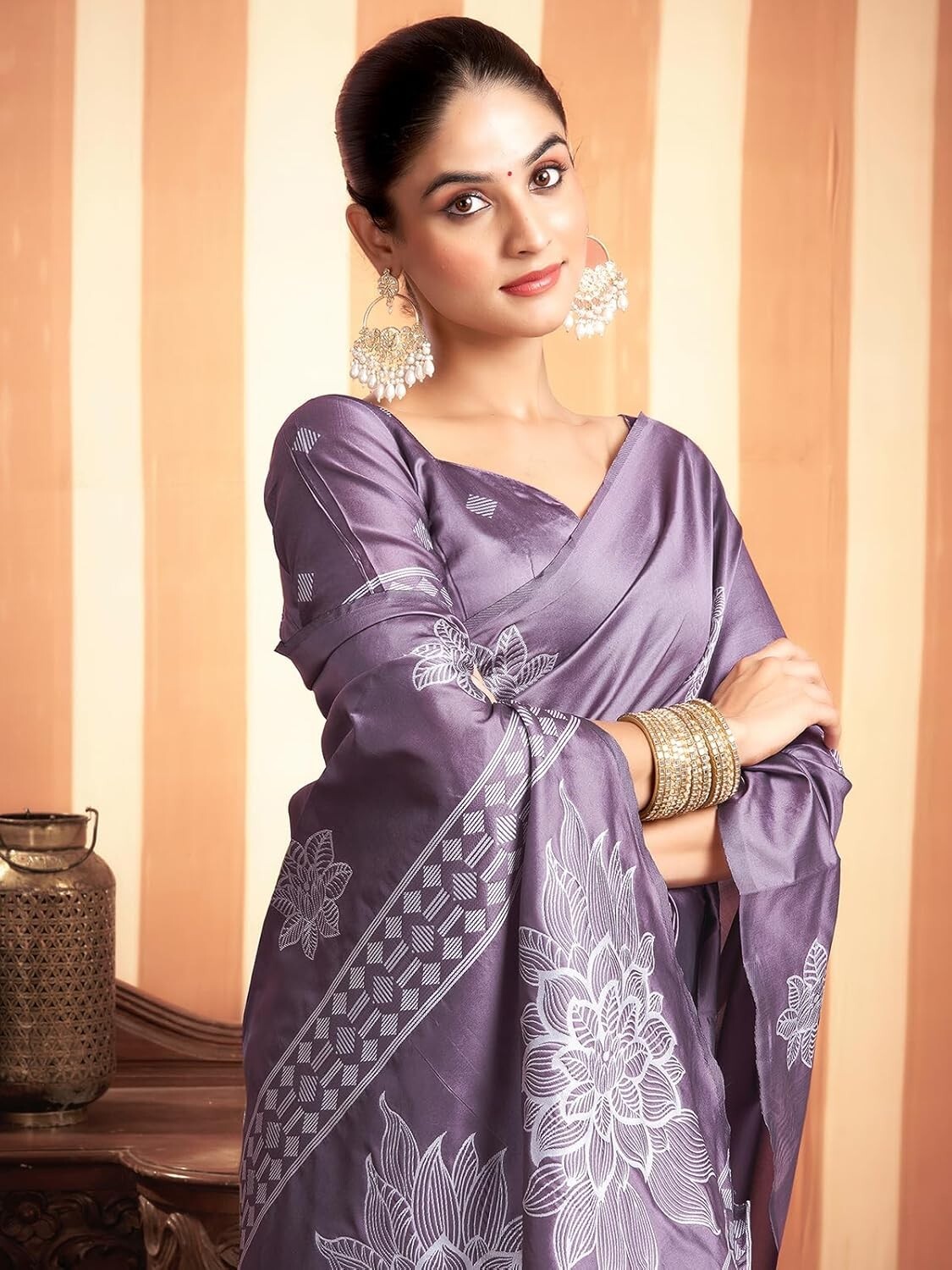 Women’s Silk Blend Banarasi Jacquard Saree with Unstitched Blouse Piece