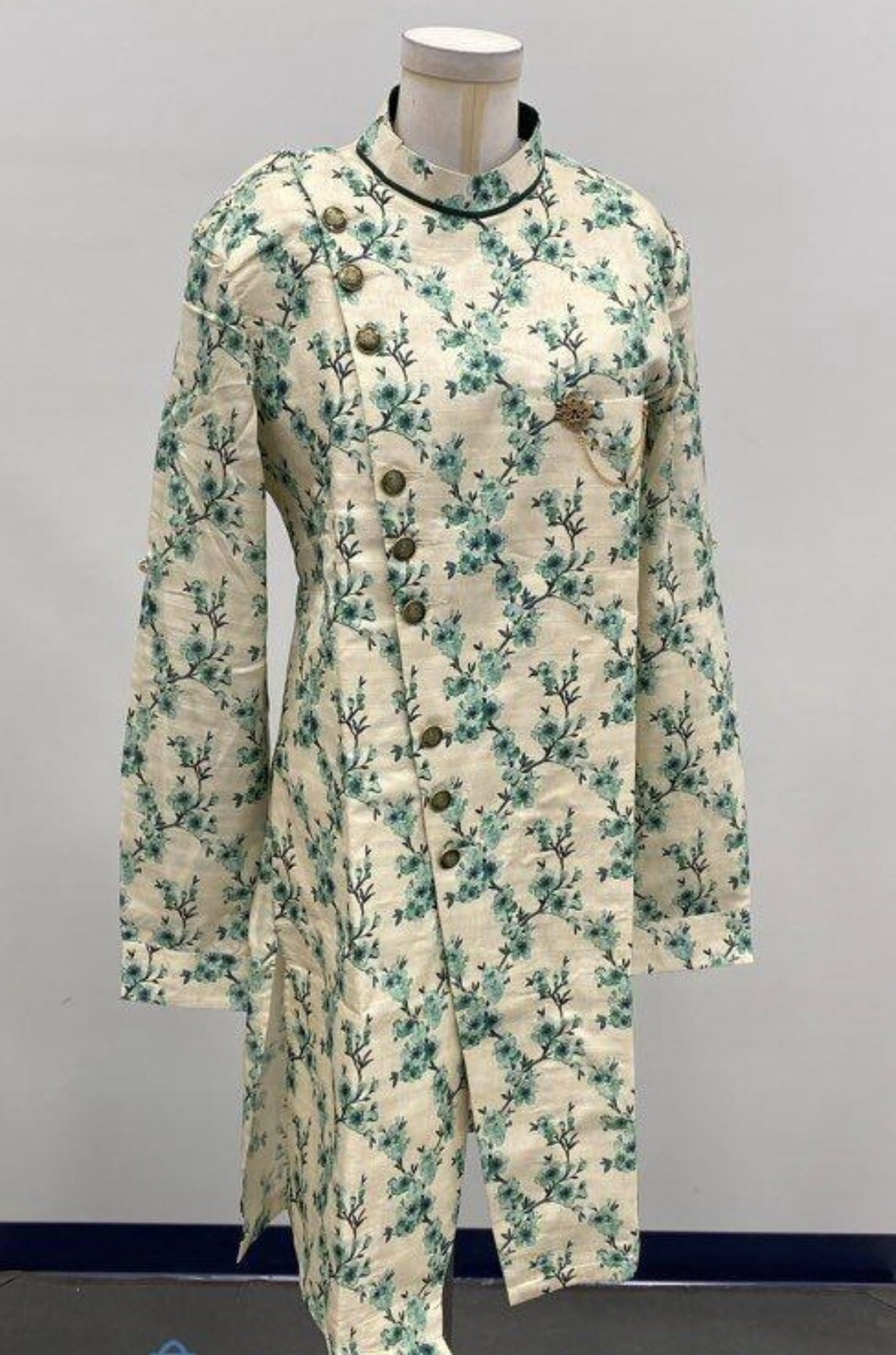 Sherwani Mens Indian Wedding Jacket 40 Formal Tan Green Floral Buttons NWT Beige
