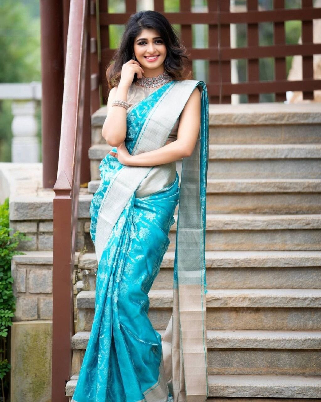 Indian Wedding Soft Lichi Silk Saree Bollywood Jacquard Partywear Saree