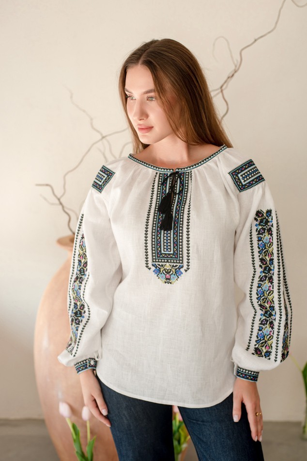 Ukrainian Embroidered White Linen Blouse Vyshyvanka Floral Boho Long Sleeve Folk