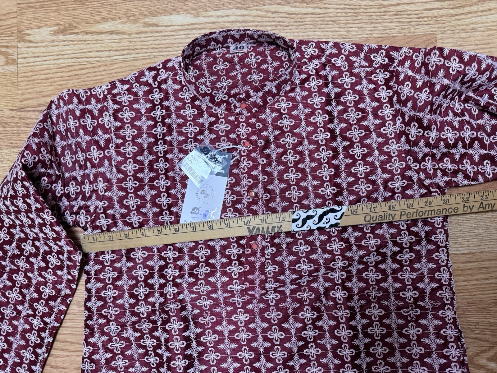 NWT Men’s Kurta PAJAMA SET SZ 40 M/L Art silk MAROON WHITE EMBROIDERY India-USA