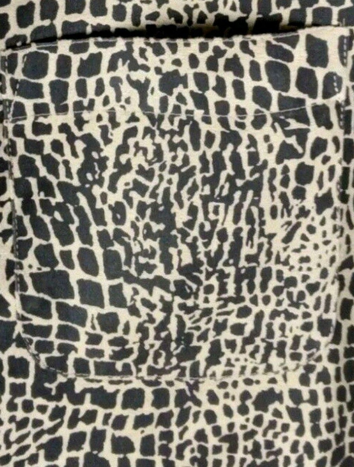 Chico’s Blouse Size 1 US M Button Blouse Cheetah Print Long Sleeve Collar Pocket