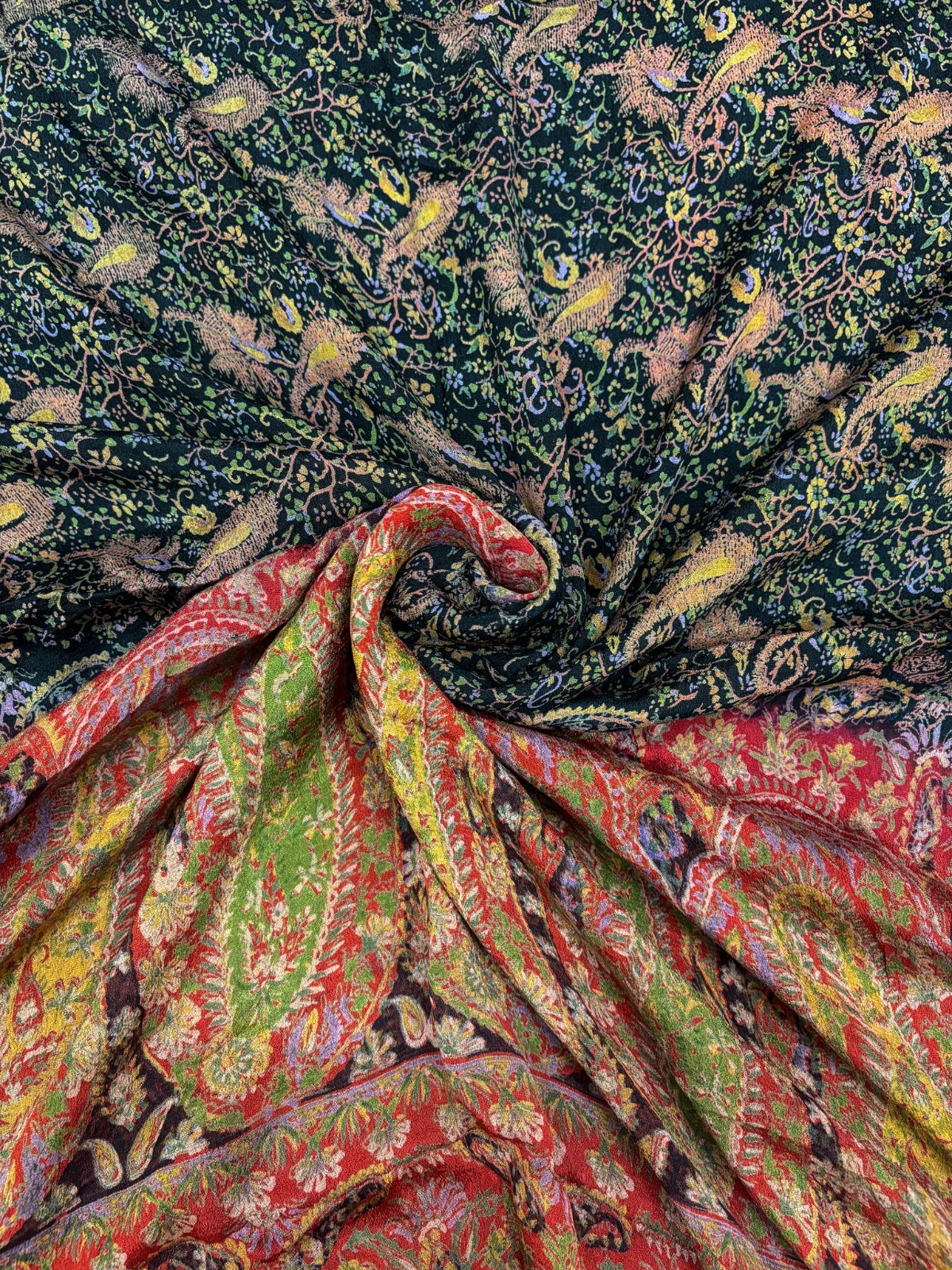 Vintage Chiffon Silk Saree, Lightweight Fabric for DIY & Sewing CS1210