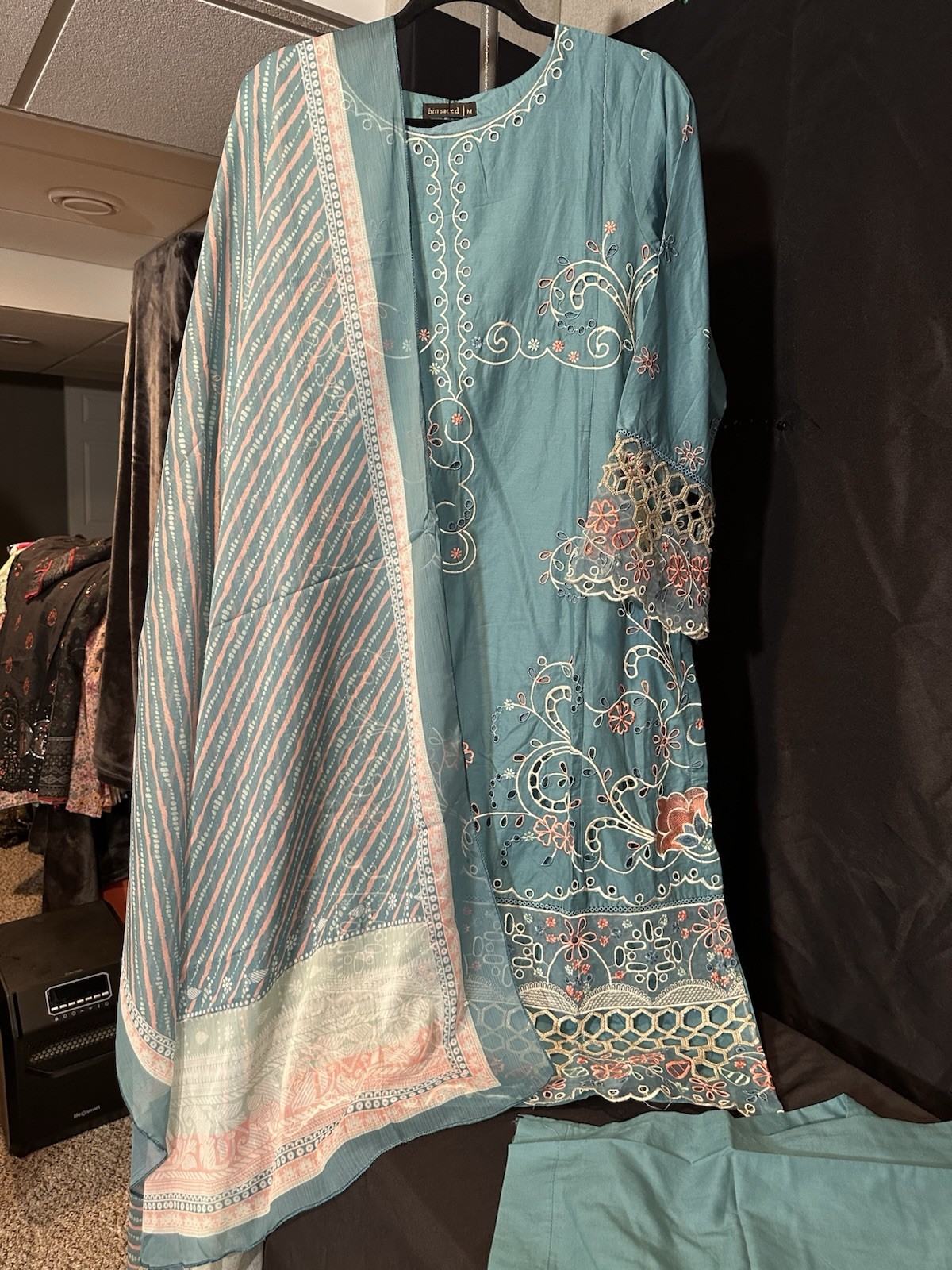 Bin Saeed Beautiful Cutwork Emb 2 Pc Suit-Chiffon Dupatta-M & L- $44 ‼️ Sale