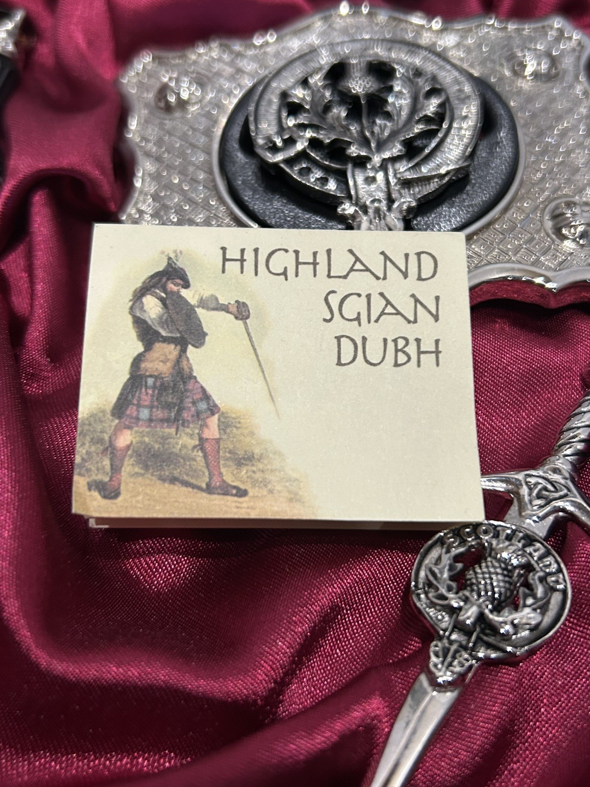 New Scottish Thistle Clan Crest Pewter Gift Set – Sgian Dubh, Kilt Pin, Buckle