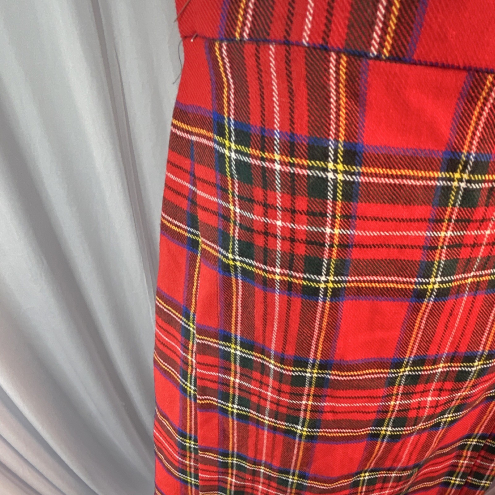 Highland Home Industries Women’s Red Traditional Kilt 100% Pure New Wool Size 12