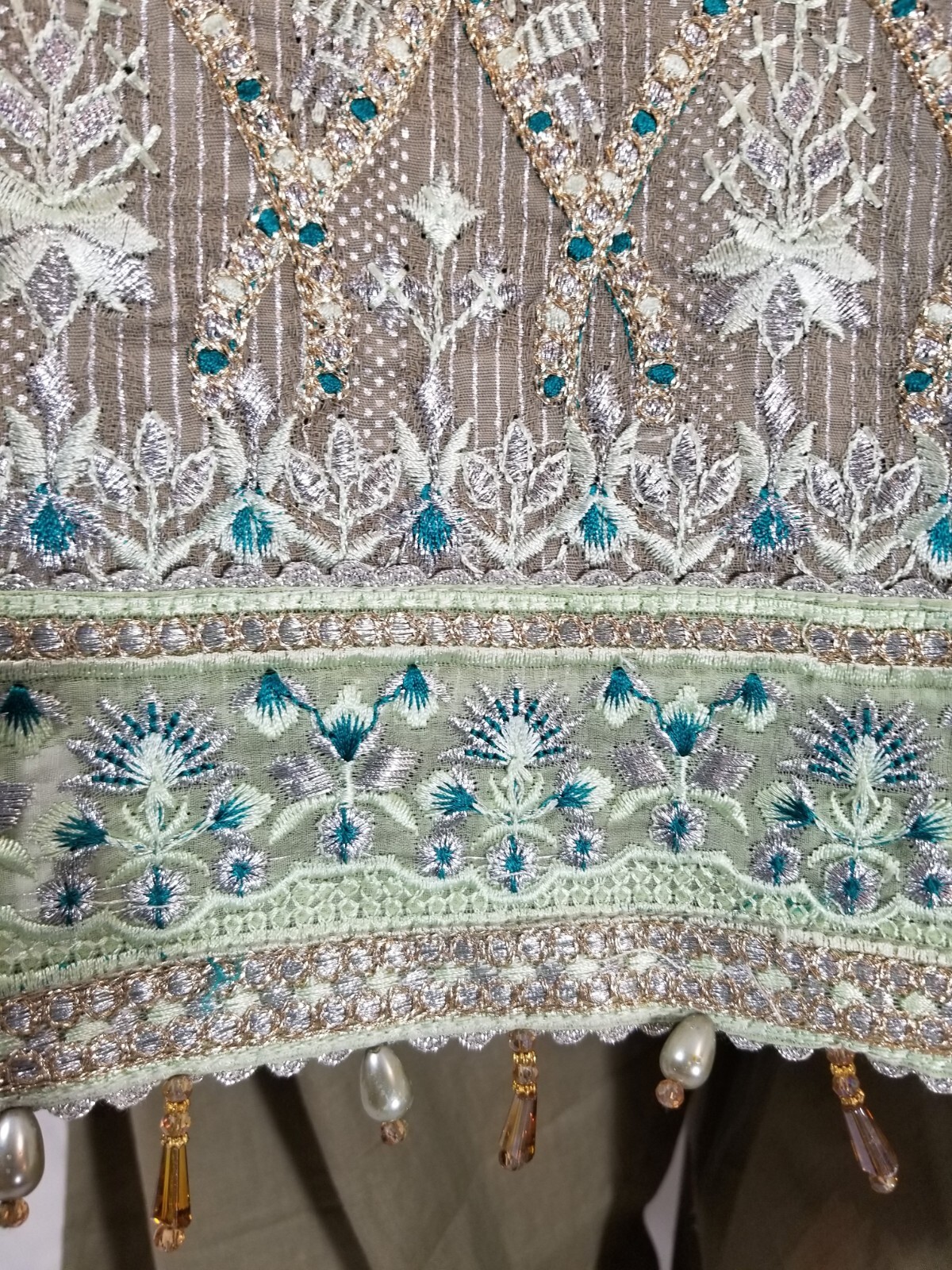SemiFormal Jacquard Cotton Broshia Embroidered 3PC Shalwar Kameez Pakistani L/43